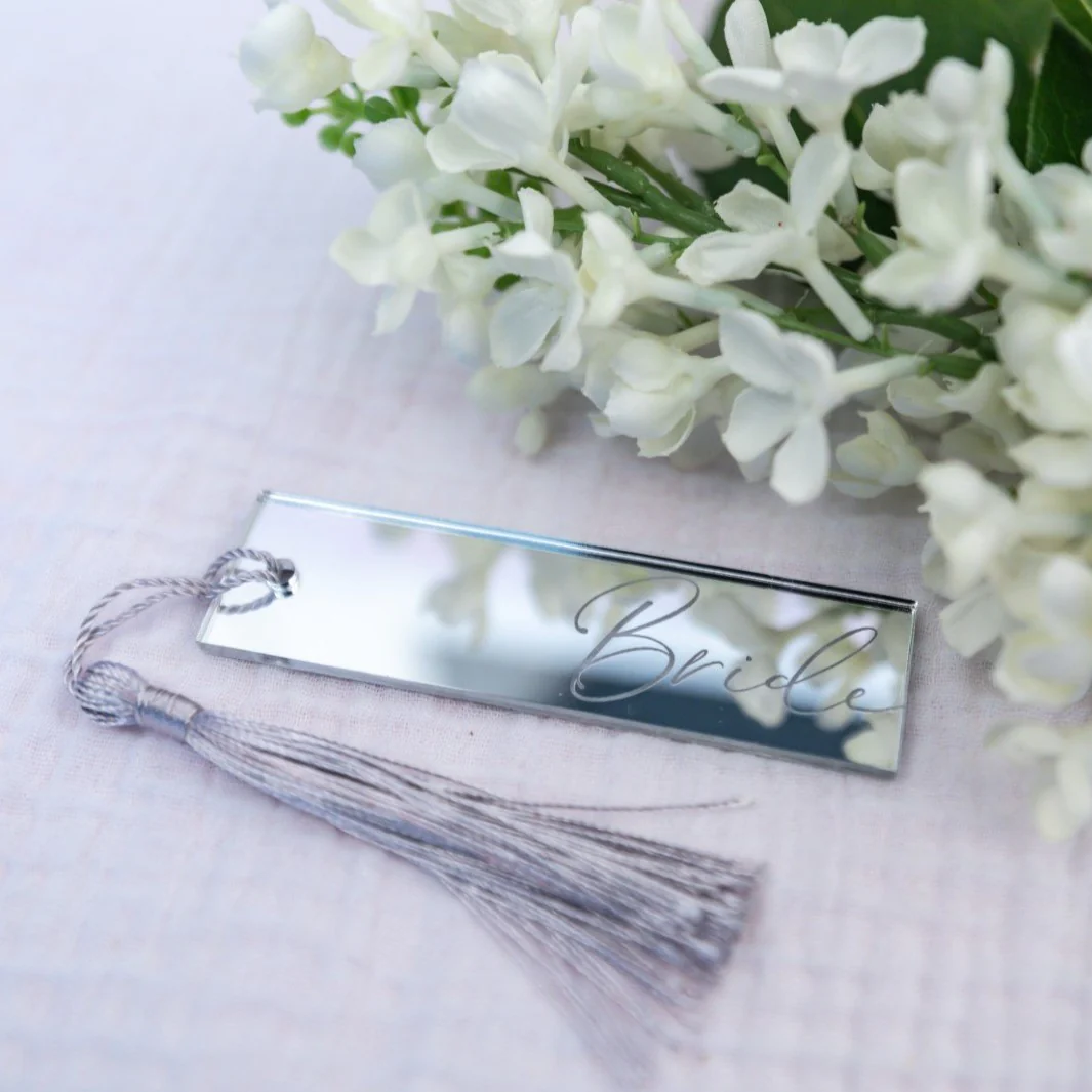 Luxury Mirror Place Card With Tassel - Image 3